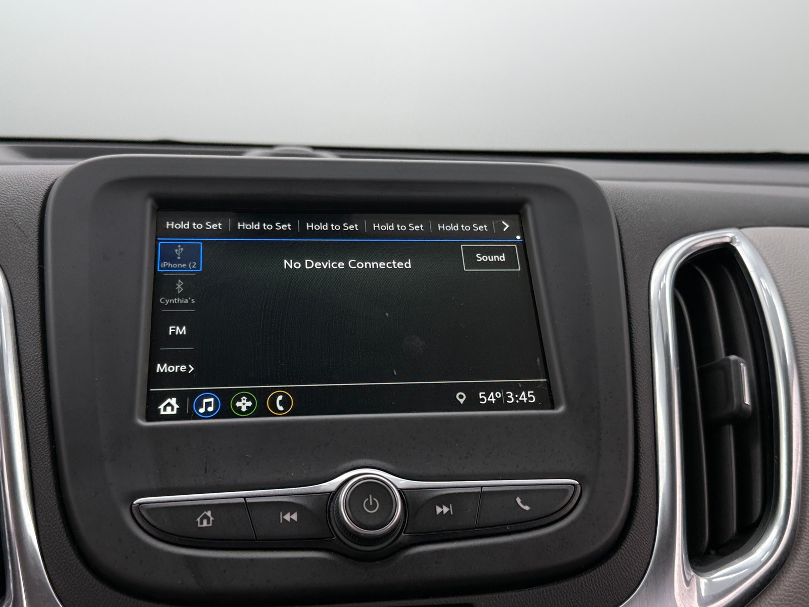 Thumbnail: 2019 Chevrolet Equinox - 4