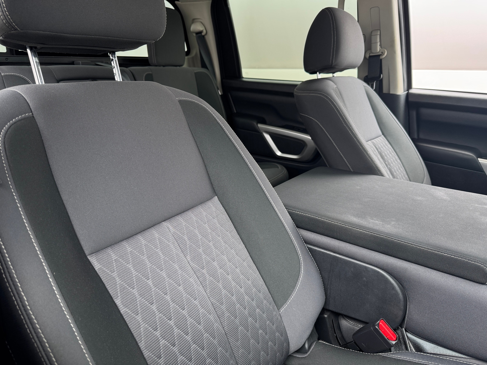 Thumbnail: 2022 Nissan Titan - 2