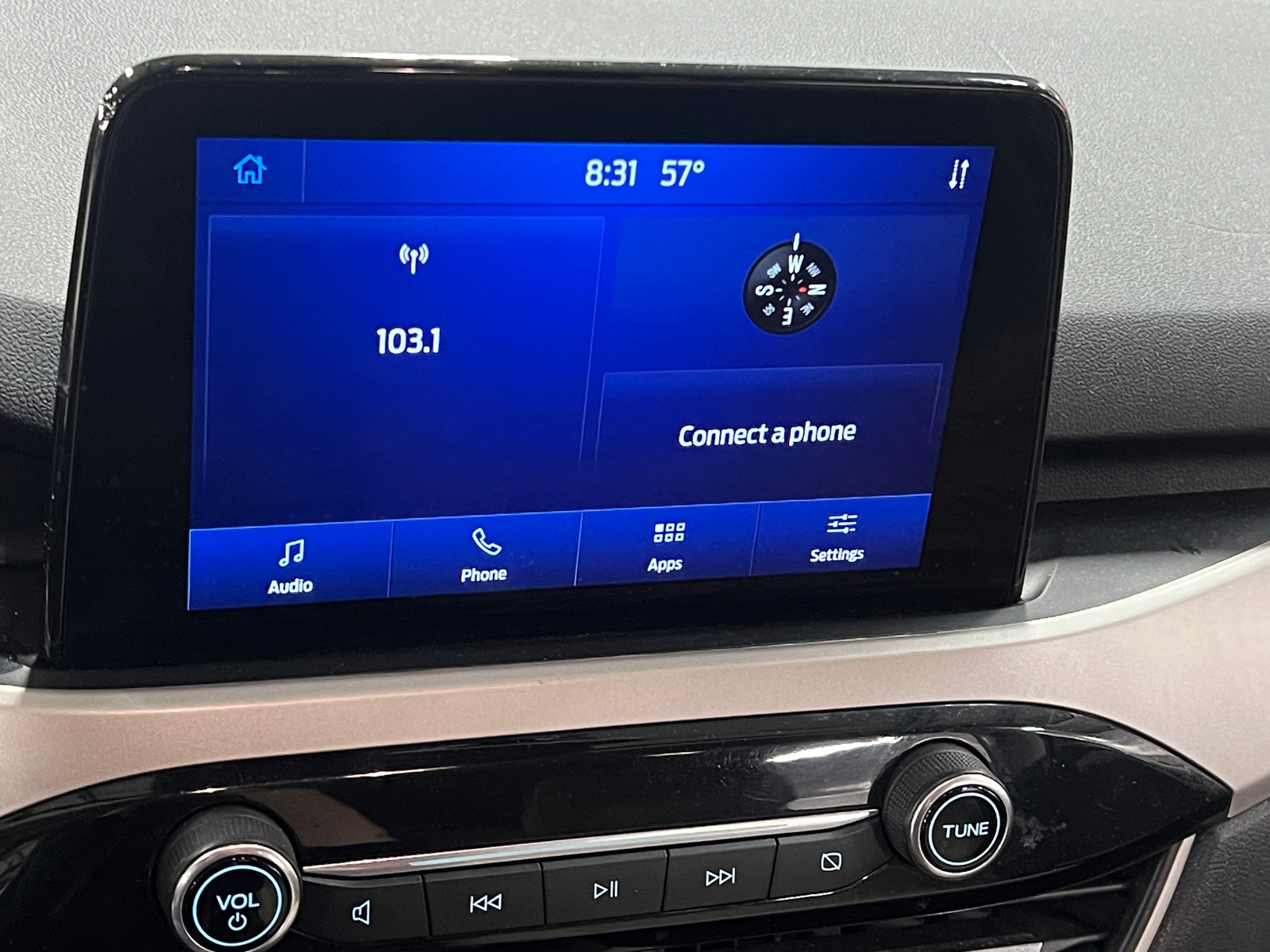 Thumbnail: 2020 Ford Escape - 4