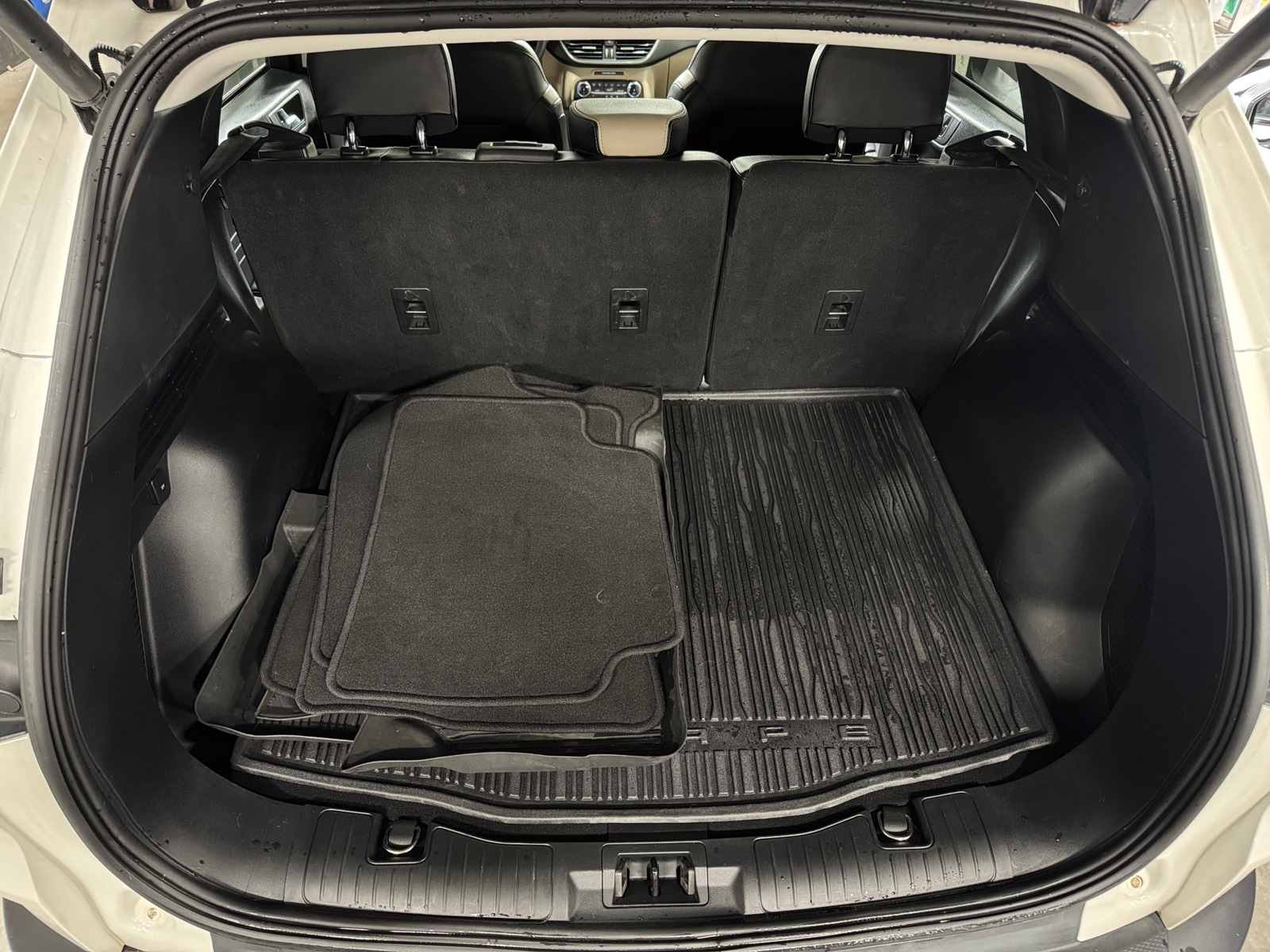 Thumbnail: 2022 Ford Escape - 6