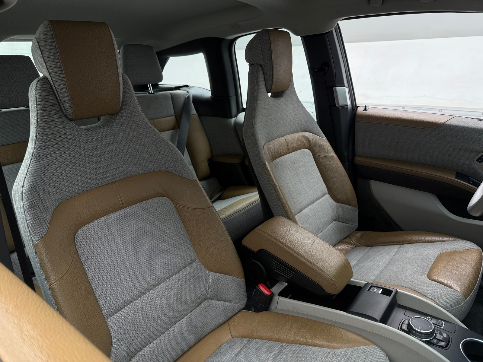 Thumbnail: 2015 BMW i3 - 2