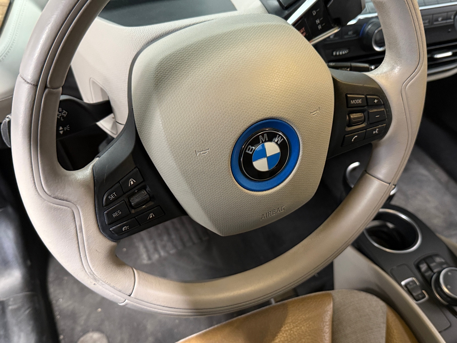 Thumbnail: 2015 BMW i3 - 5