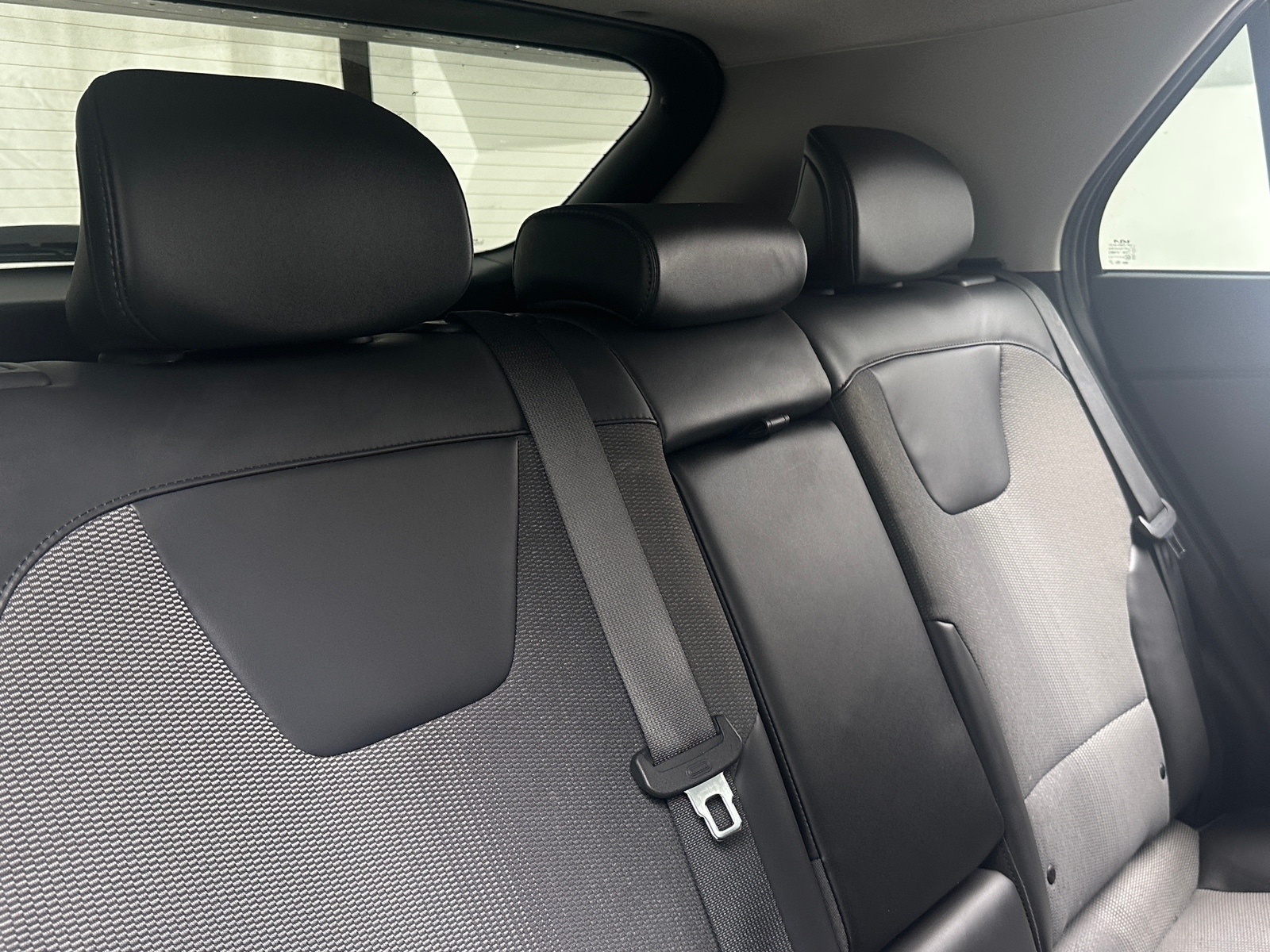 Thumbnail: 2023 Kia Niro - 6