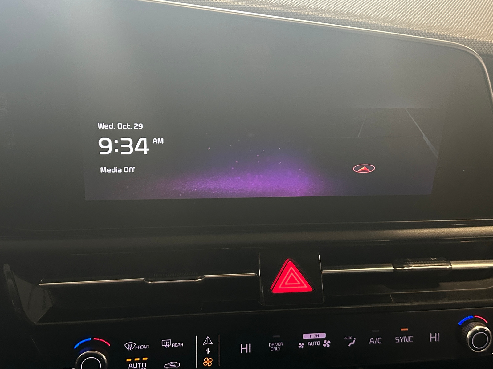 Thumbnail: 2023 Kia Niro - 4