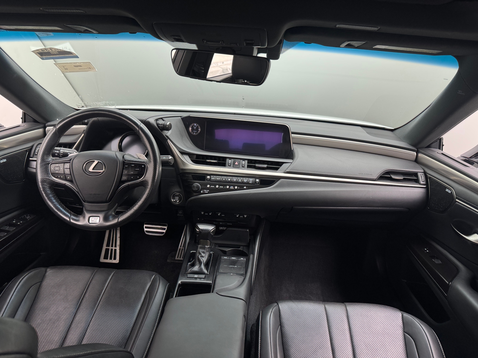 Thumbnail: 2019 Lexus ES - 3