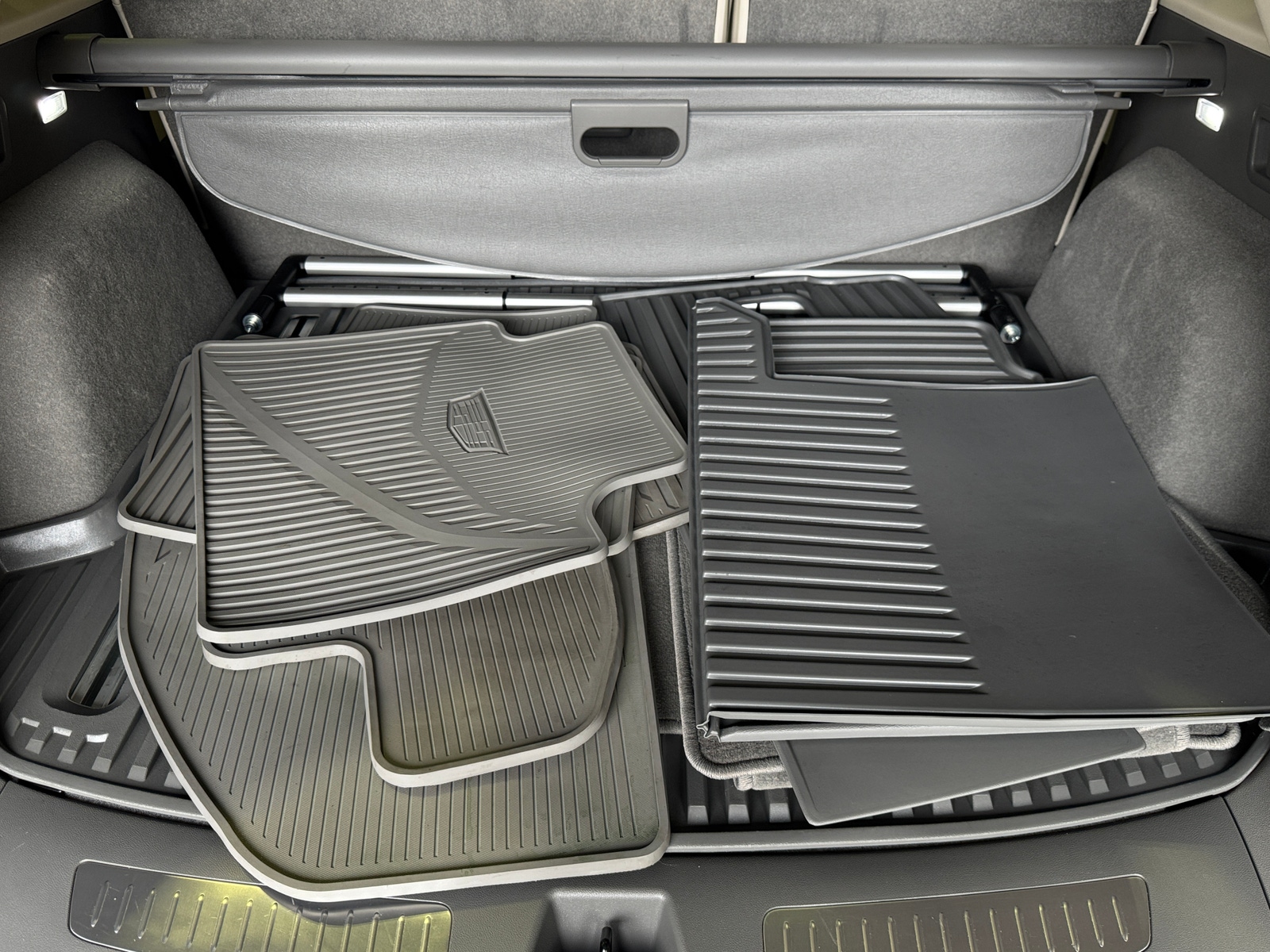 Thumbnail: 2022 Cadillac XT5 - 6