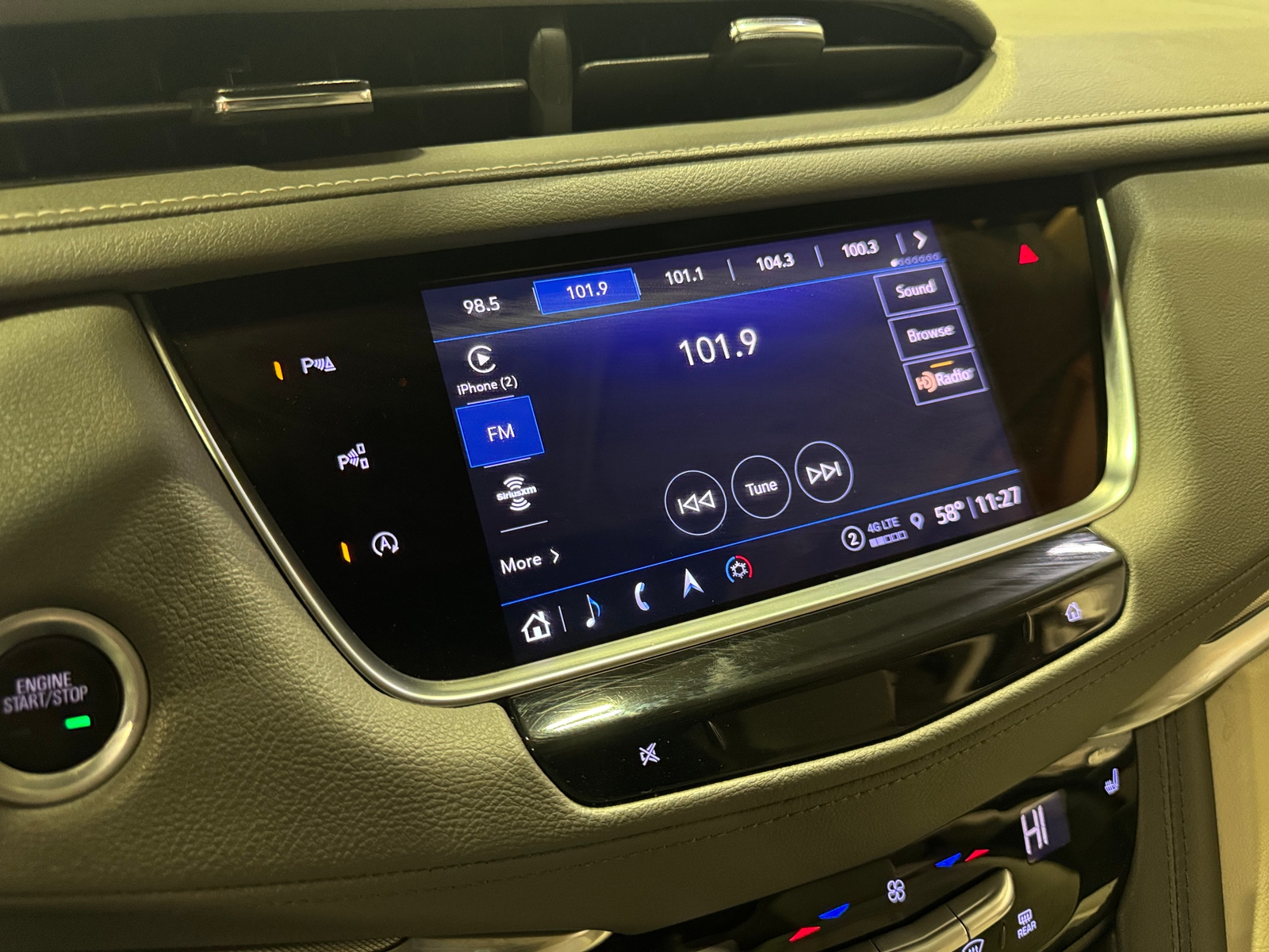 Thumbnail: 2022 Cadillac XT5 - 3