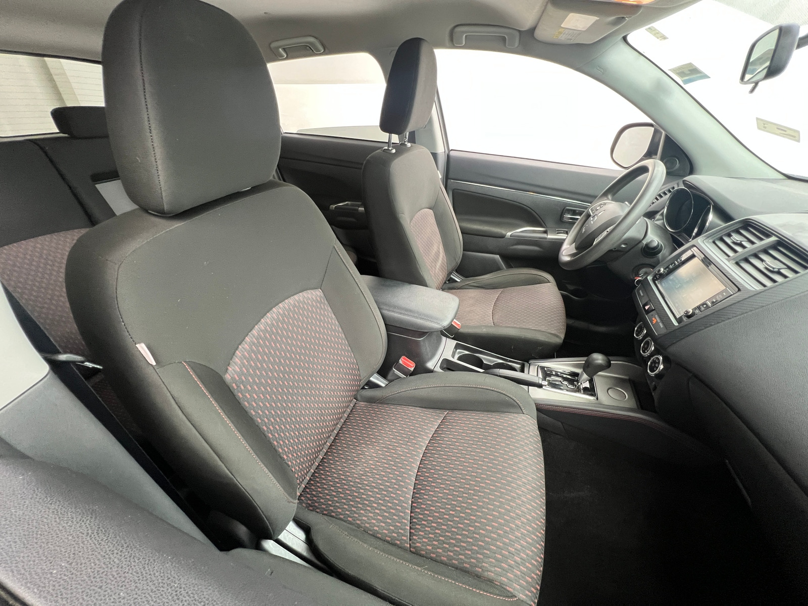 Thumbnail: 2019 Mitsubishi Outlander Sport - 2