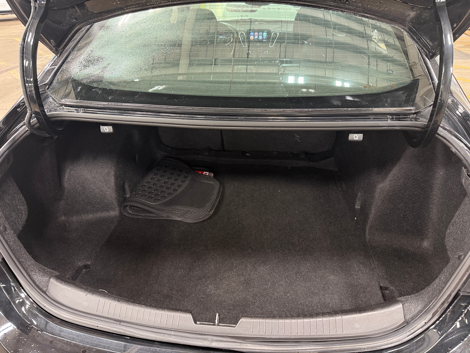 Thumbnail: 2017 Chevrolet Malibu - 7