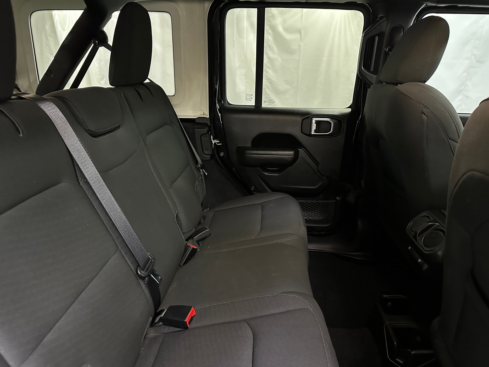 Thumbnail: 2022 Jeep Wrangler - 6