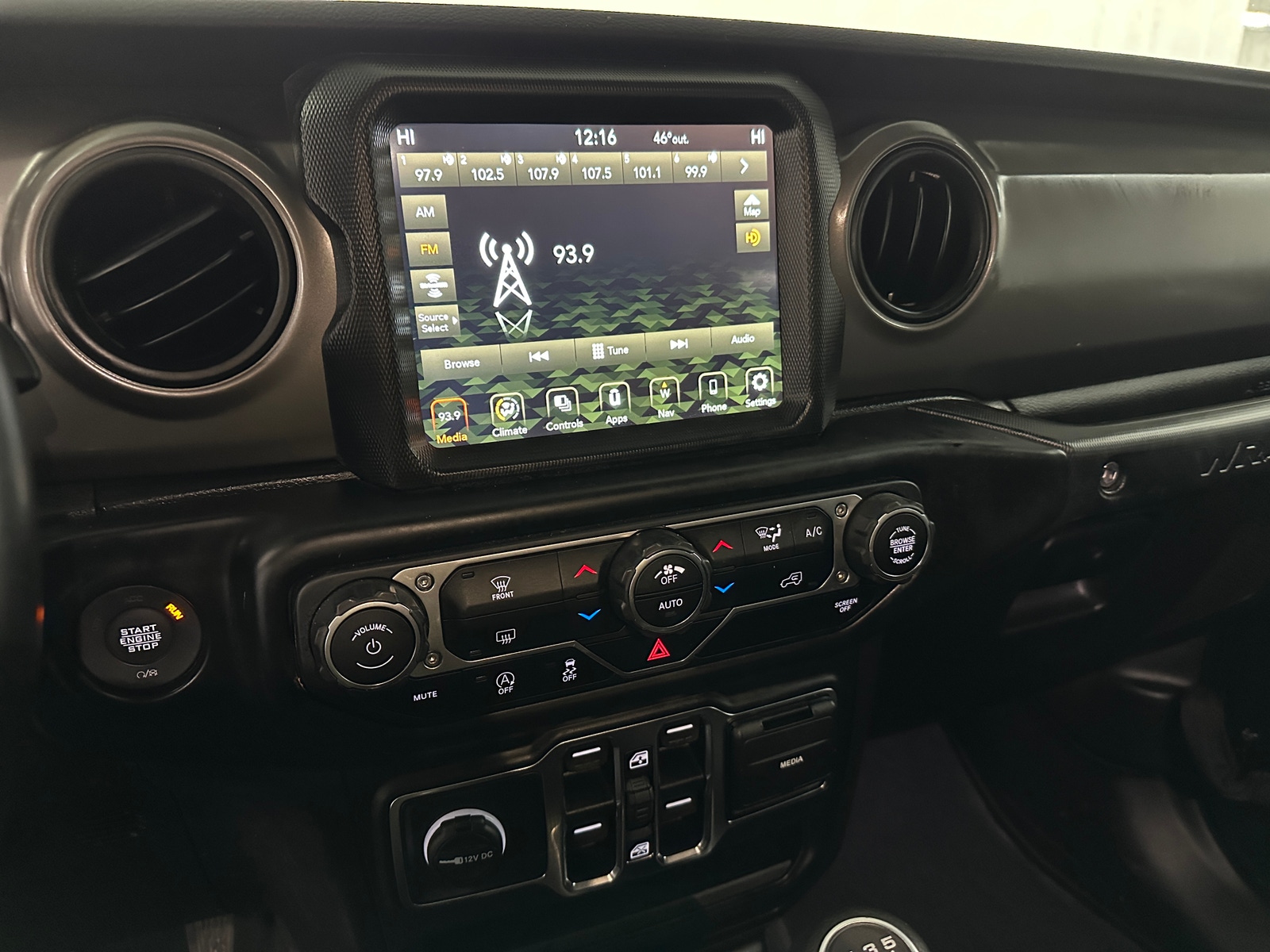 Thumbnail: 2022 Jeep Wrangler - 4