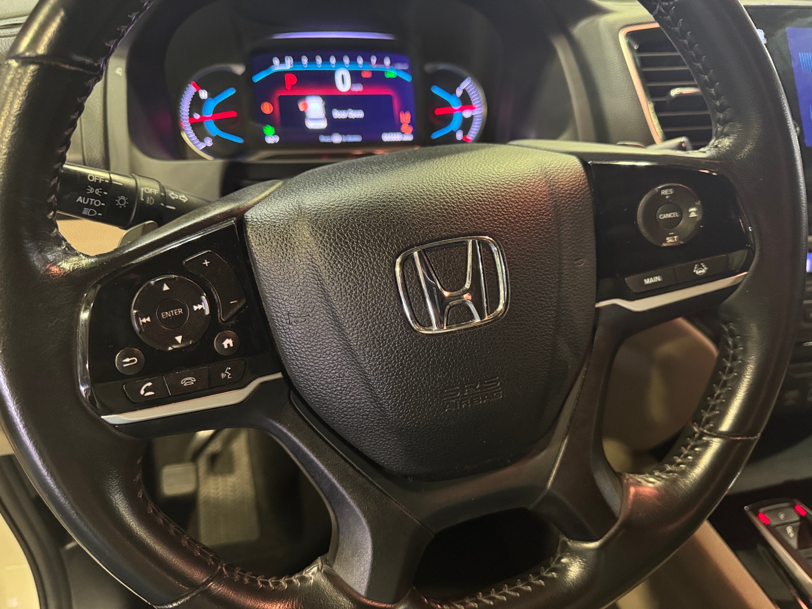 Thumbnail: 2019 Honda Pilot - 4