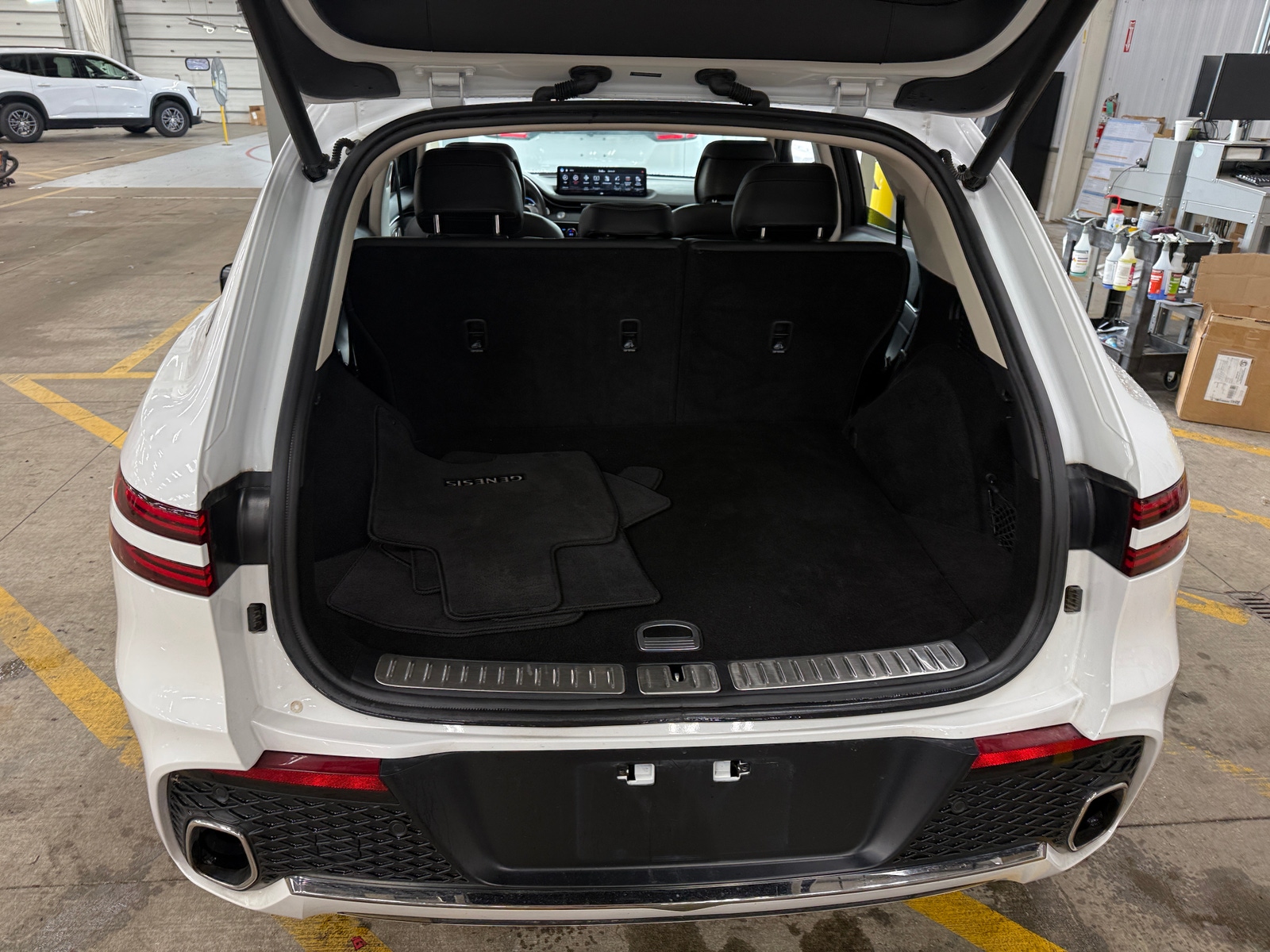 Thumbnail: 2025 Genesis GV70 - 6