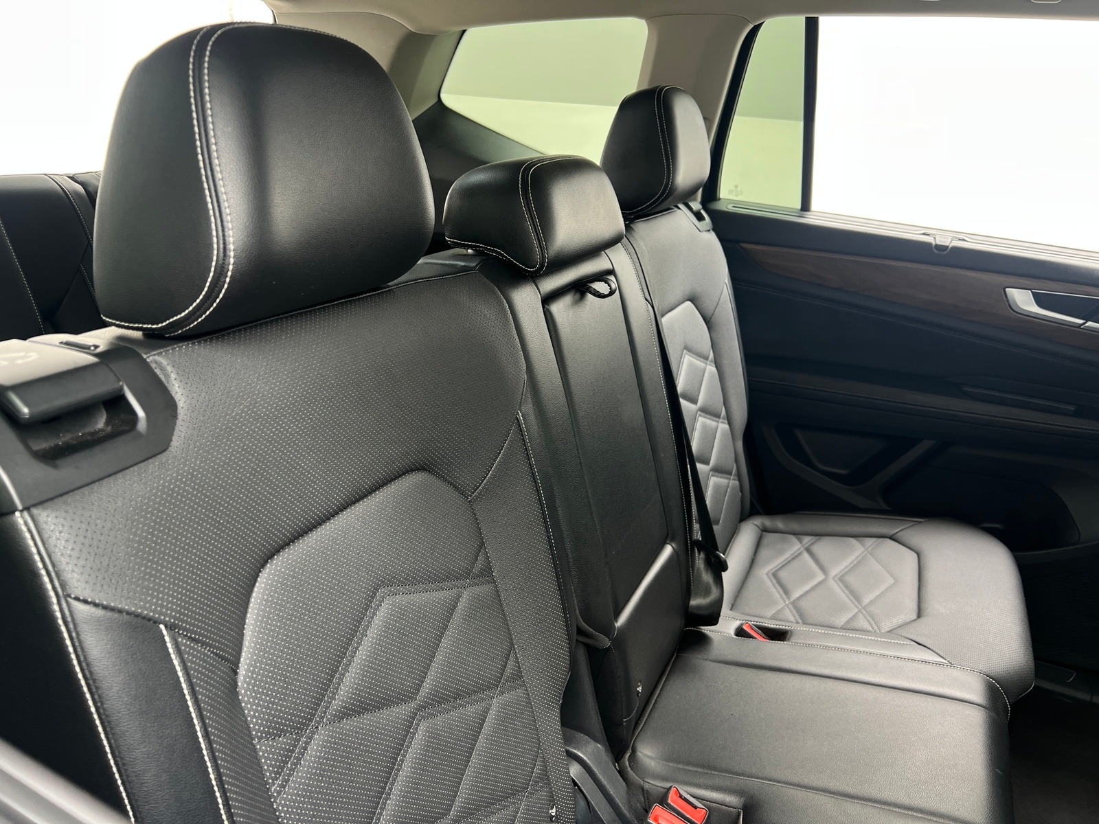 Thumbnail: 2024 Volkswagen Atlas - 5