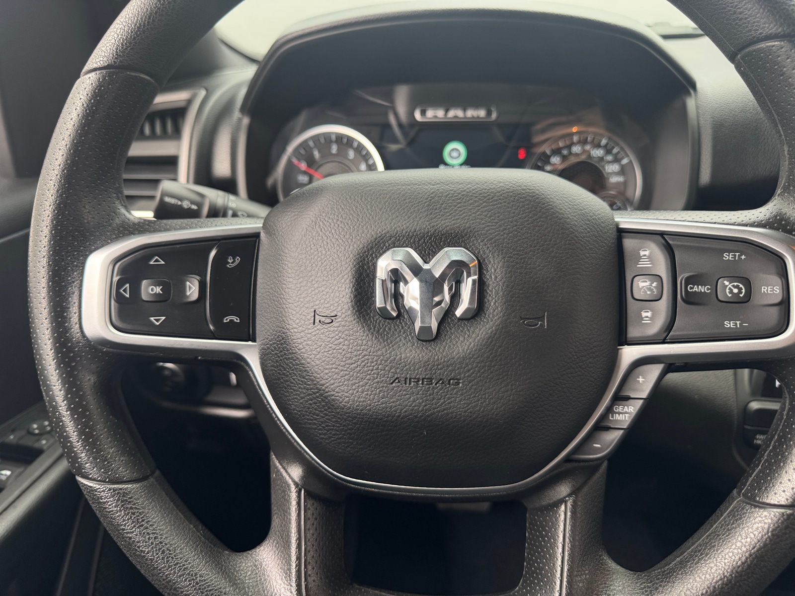 Thumbnail: 2025 RAM 1500 - 5