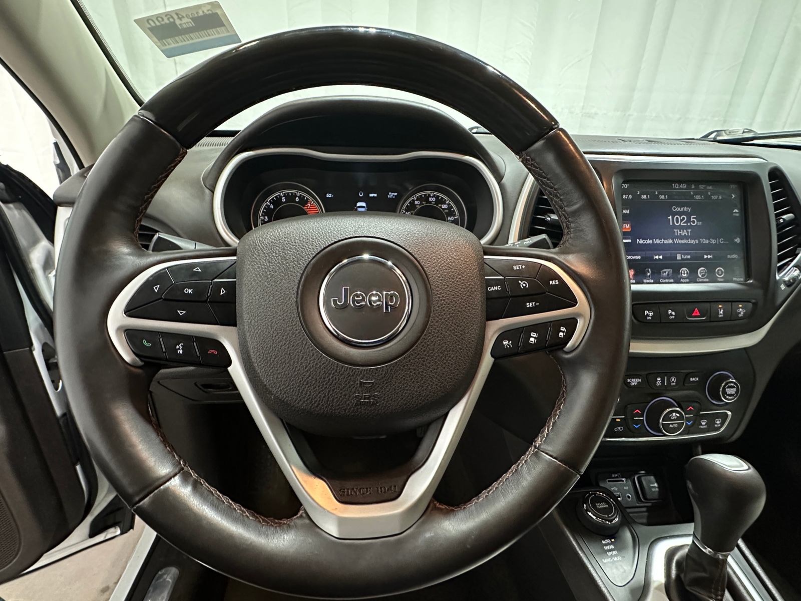 Thumbnail: 2018 Jeep Cherokee - 4