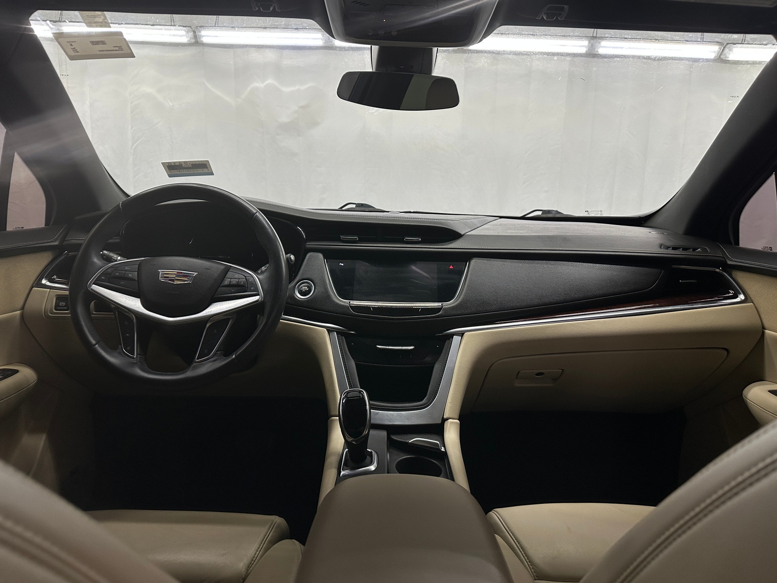 Thumbnail: 2017 Cadillac XT5 - 2