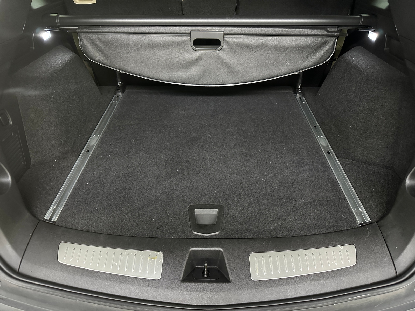 Thumbnail: 2017 Cadillac XT5 - 6