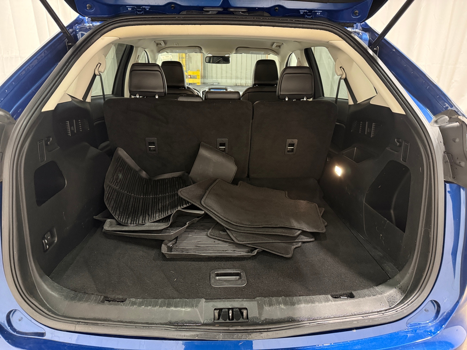 Thumbnail: 2021 Ford Edge - 6