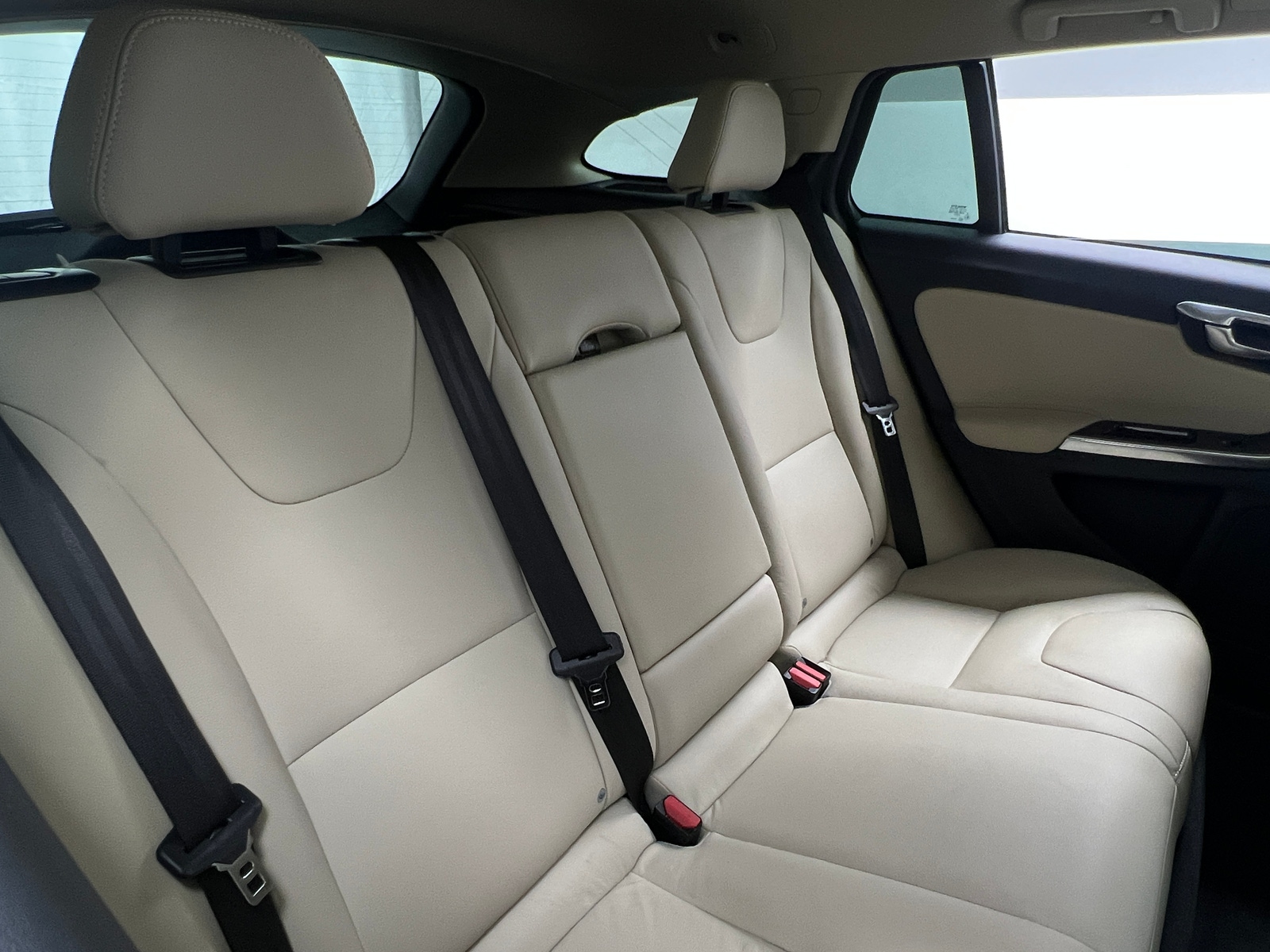 Thumbnail: 2015 Volvo V60 - 5