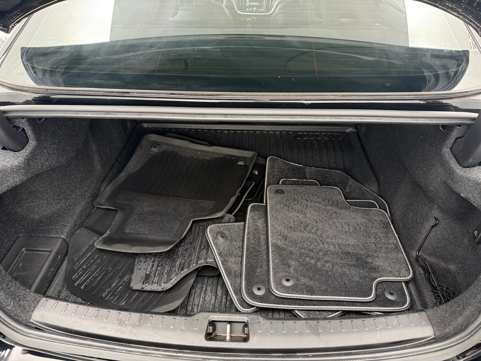 Thumbnail: 2019 Volvo S60 - 6