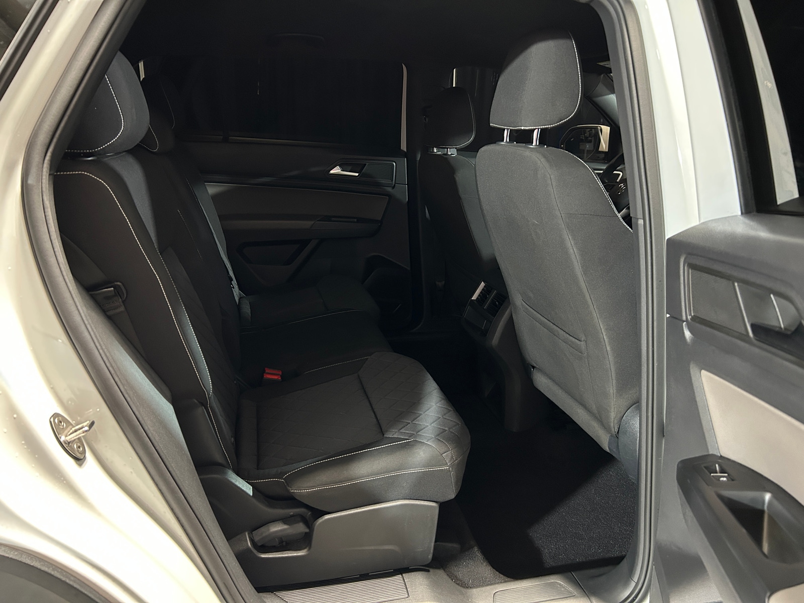 Thumbnail: 2021 Volkswagen Atlas - 6
