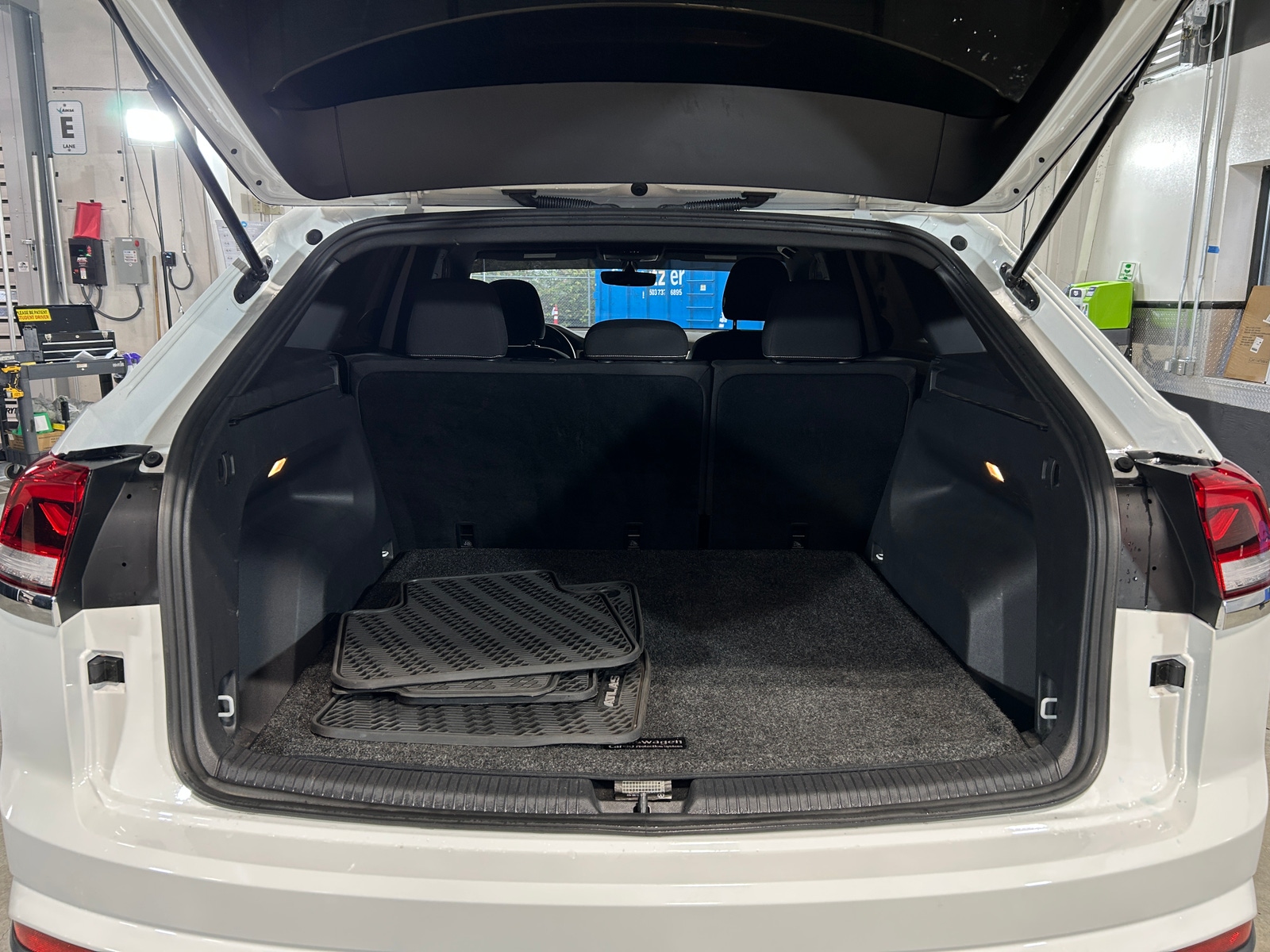 Thumbnail: 2021 Volkswagen Atlas - 7