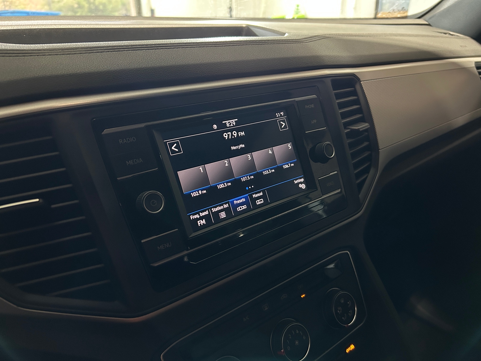 Thumbnail: 2021 Volkswagen Atlas - 4