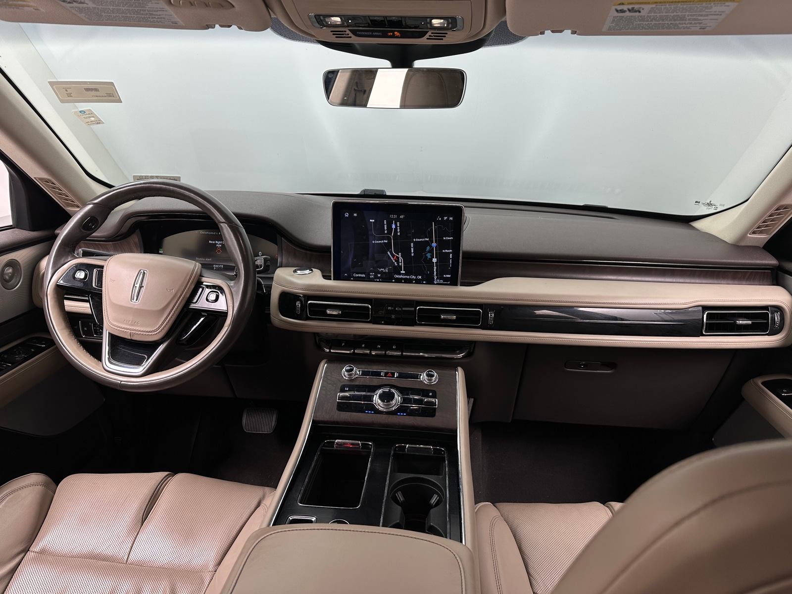 Thumbnail: 2020 Lincoln Aviator - 2