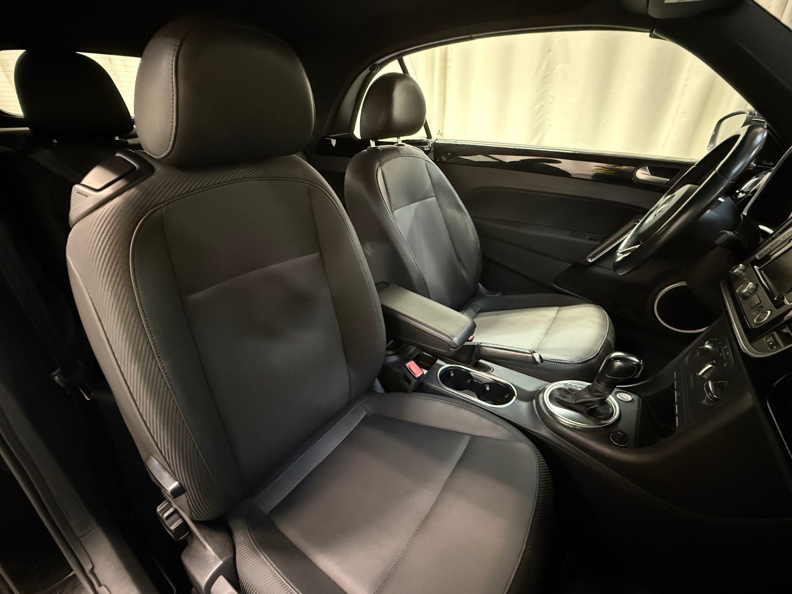 Thumbnail: 2013 Volkswagen Beetle - 2