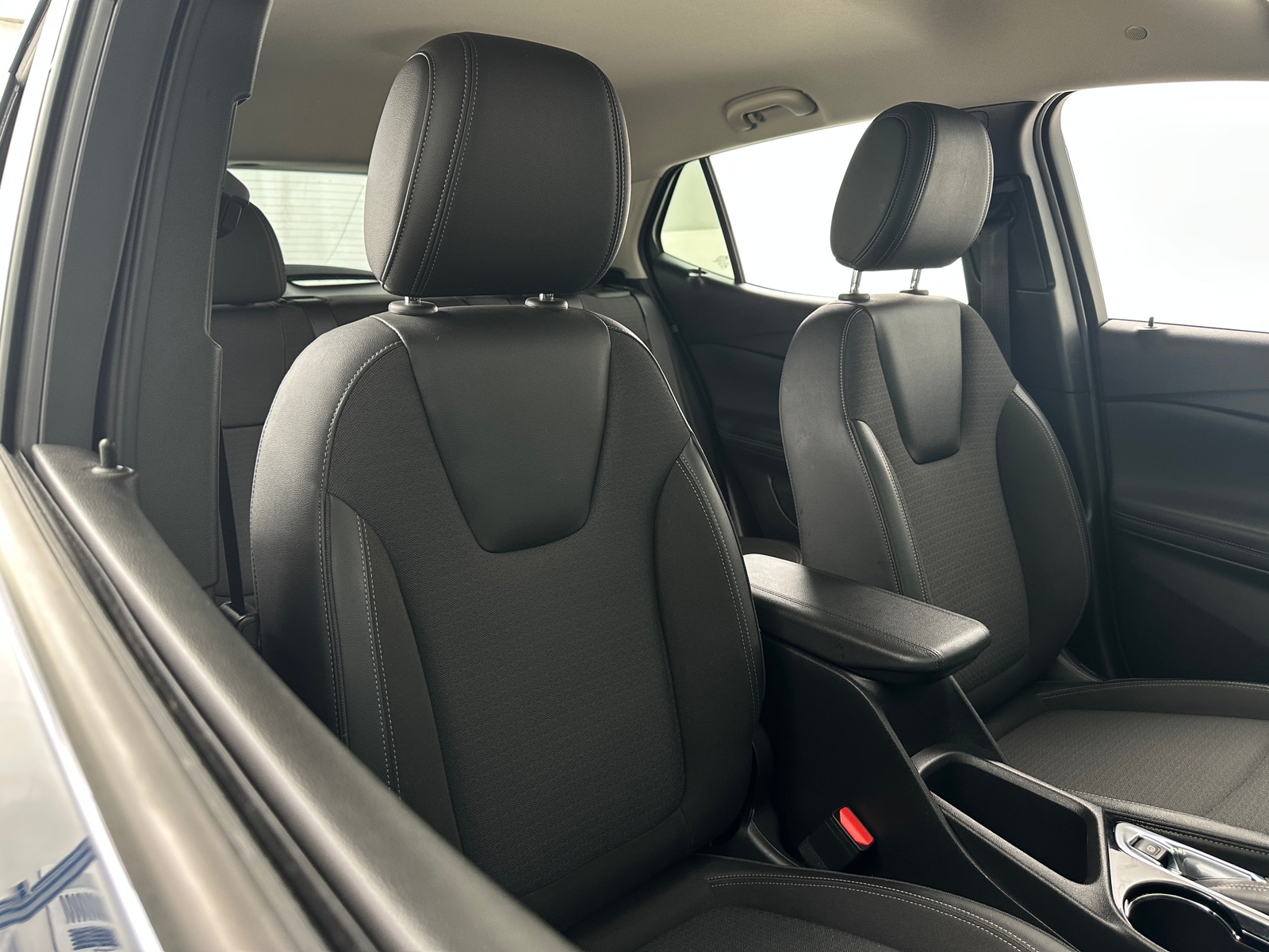 Thumbnail: 2020 Buick Encore GX - 2