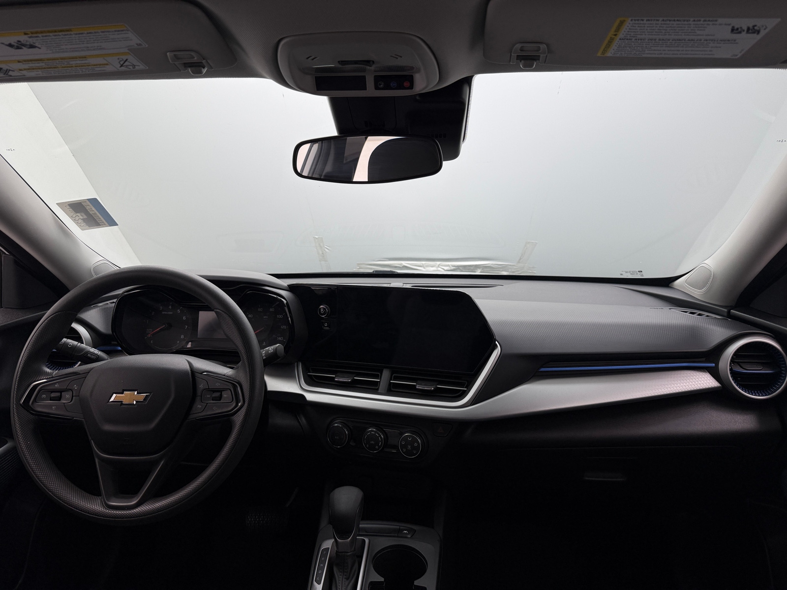 Thumbnail: 2025 Chevrolet Trax - 3