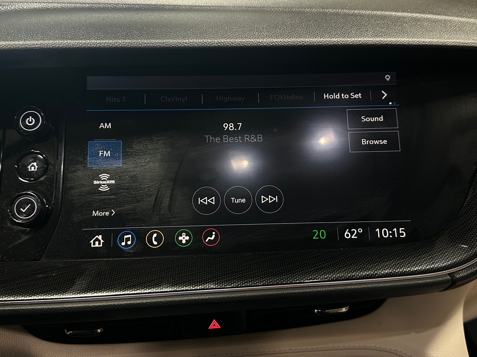 Thumbnail: 2021 Buick Envision - 3