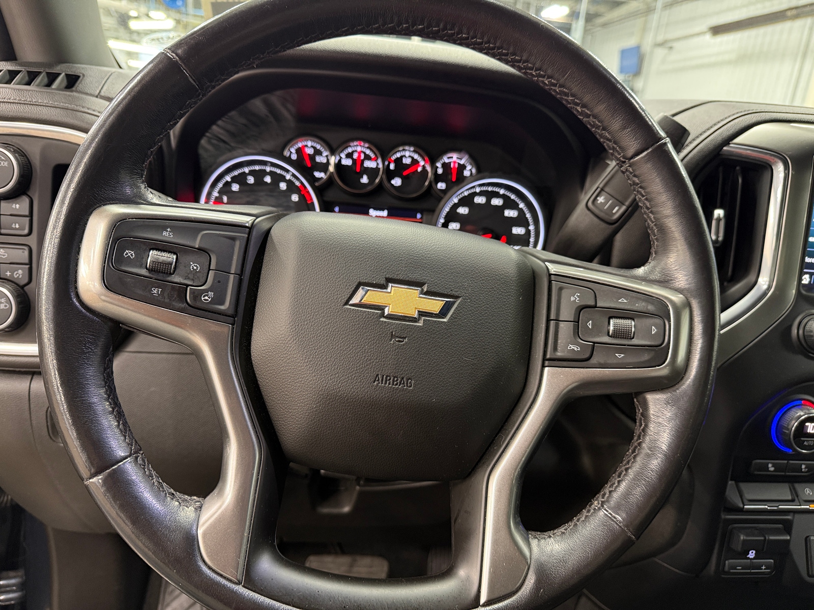 Thumbnail: 2021 Chevrolet Silverado 1500 - 5