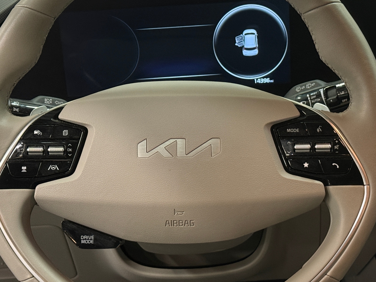 Thumbnail: 2023 Kia Niro - 5