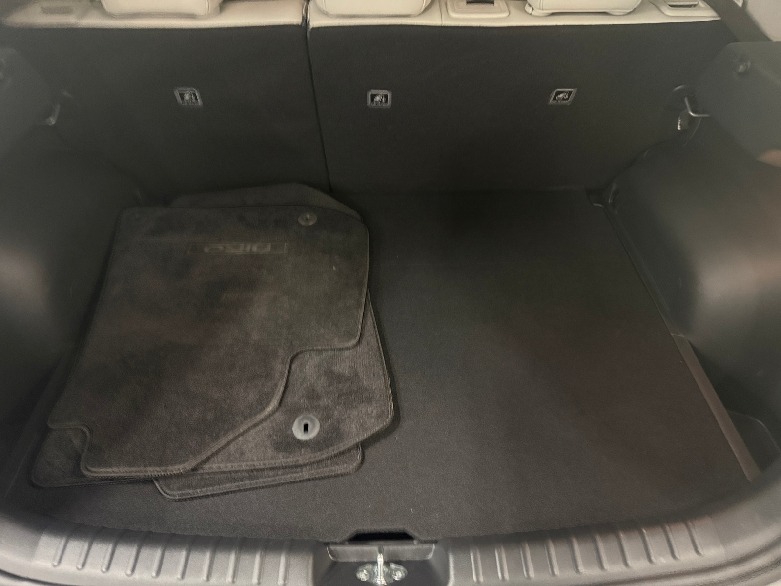 Thumbnail: 2023 Kia Niro - 7