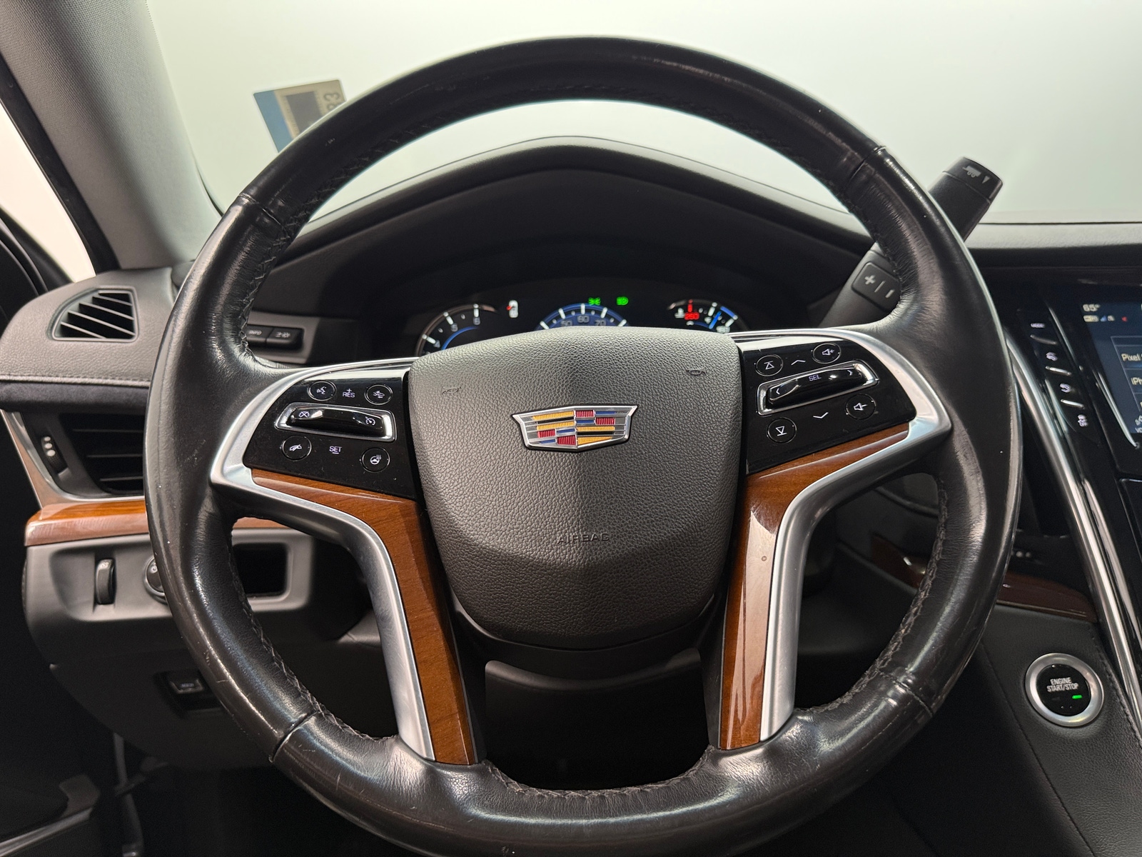 Thumbnail: 2019 Cadillac Escalade - 4