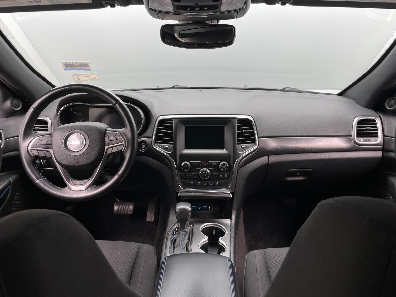 Thumbnail: 2018 Jeep Grand Cherokee - 3