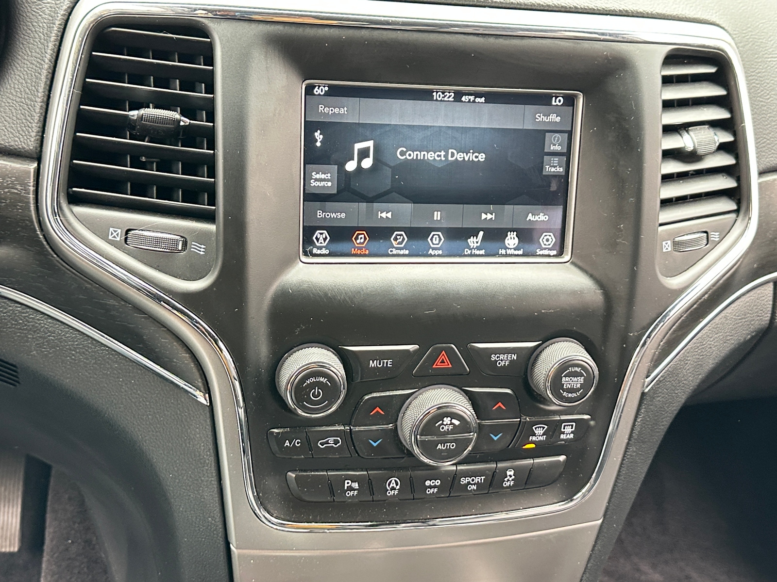 Thumbnail: 2018 Jeep Grand Cherokee - 3