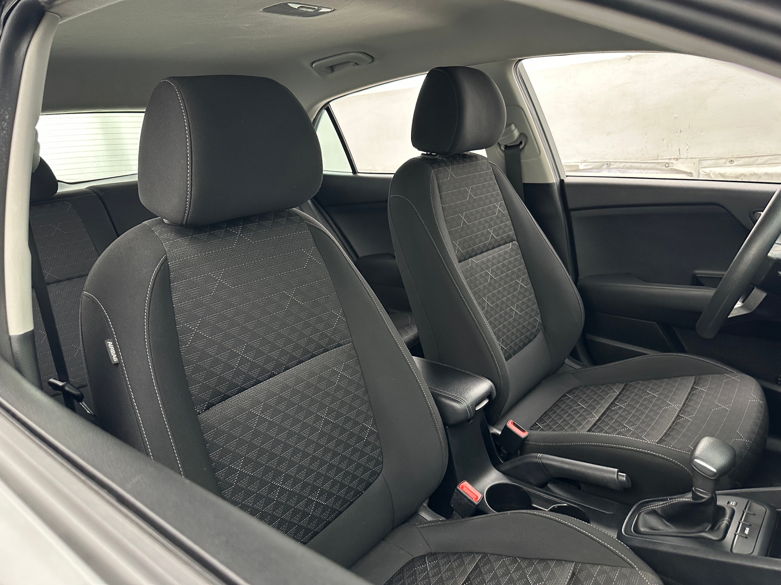 Thumbnail: 2021 Kia Rio - 2