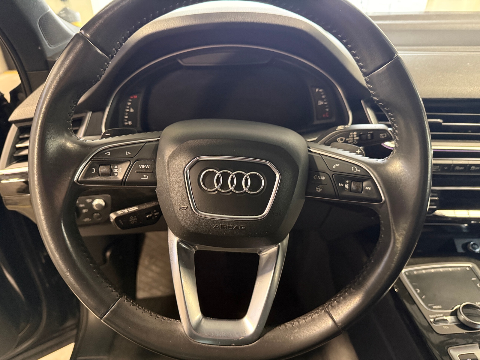 Thumbnail: 2018 Audi Q7 - 4