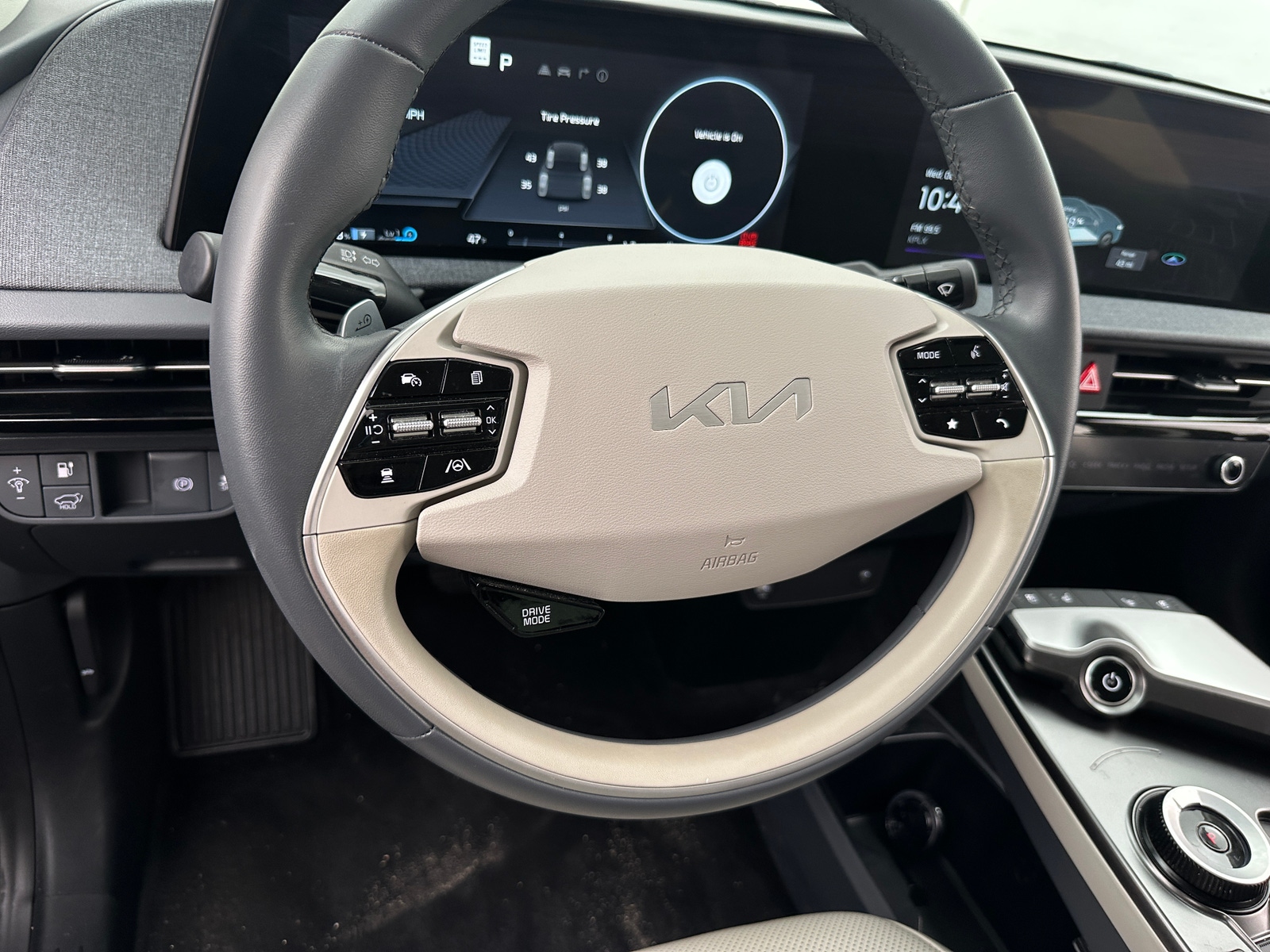 Thumbnail: 2022 Kia EV6 - 4