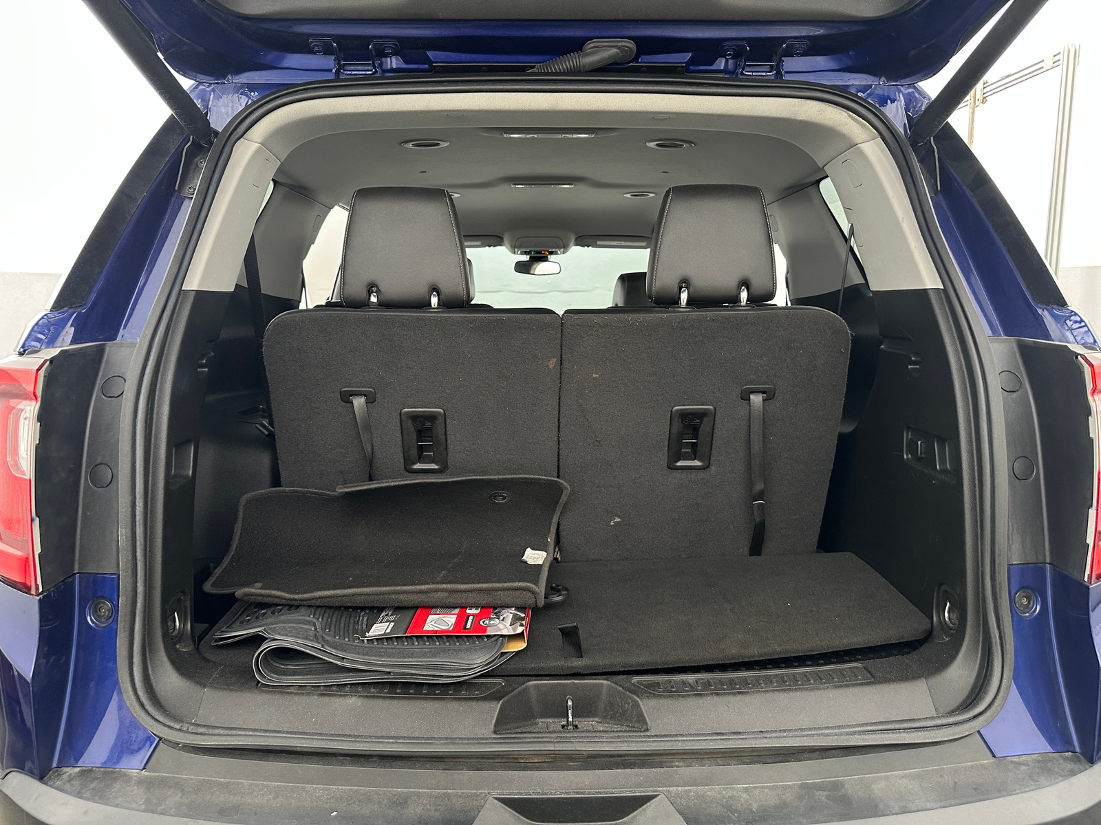 Thumbnail: 2023 GMC Acadia - 6