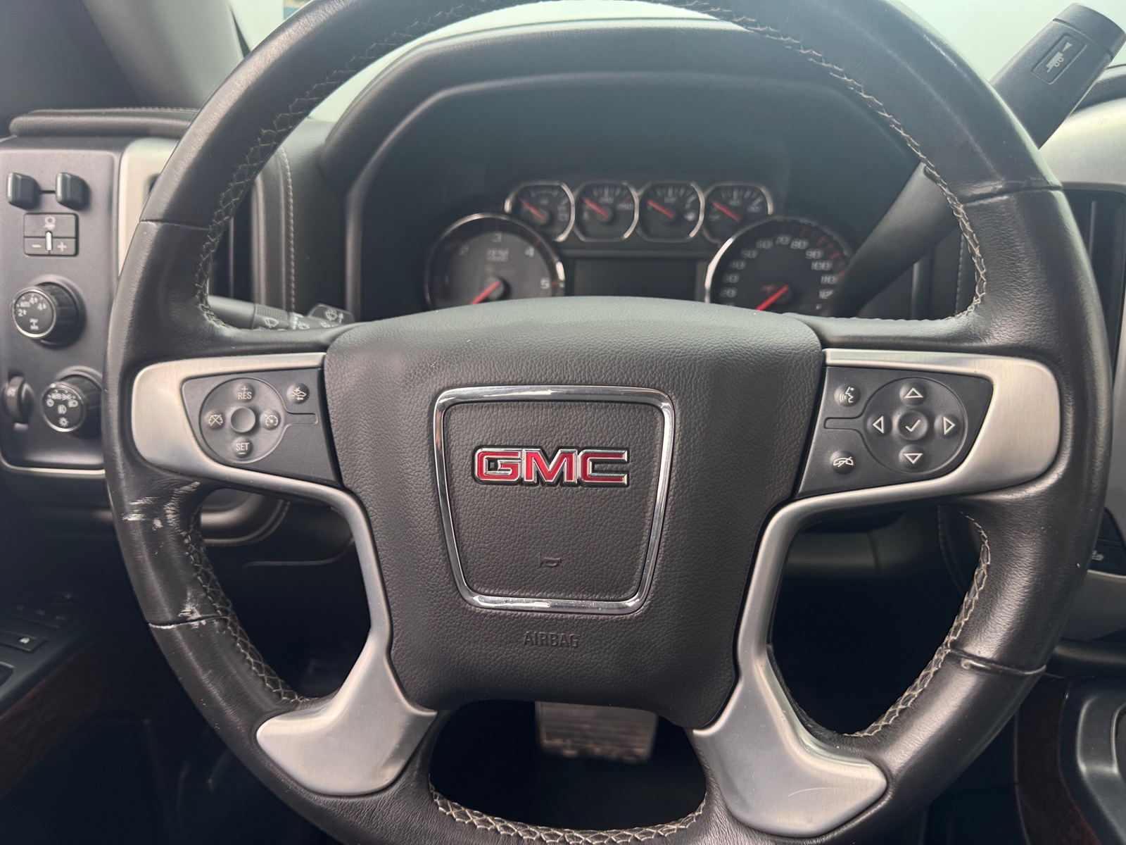 Thumbnail: 2015 GMC Sierra 1500 - 4