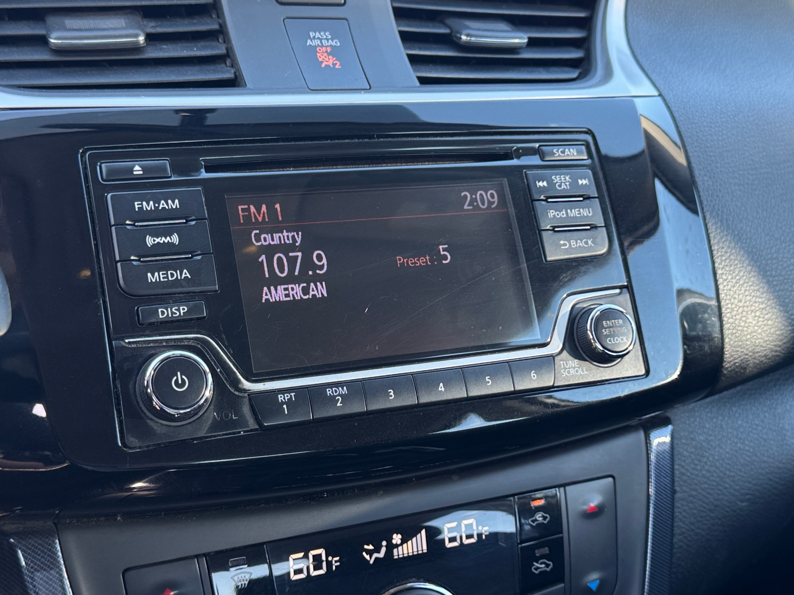 Thumbnail: 2018 Nissan Sentra - 4