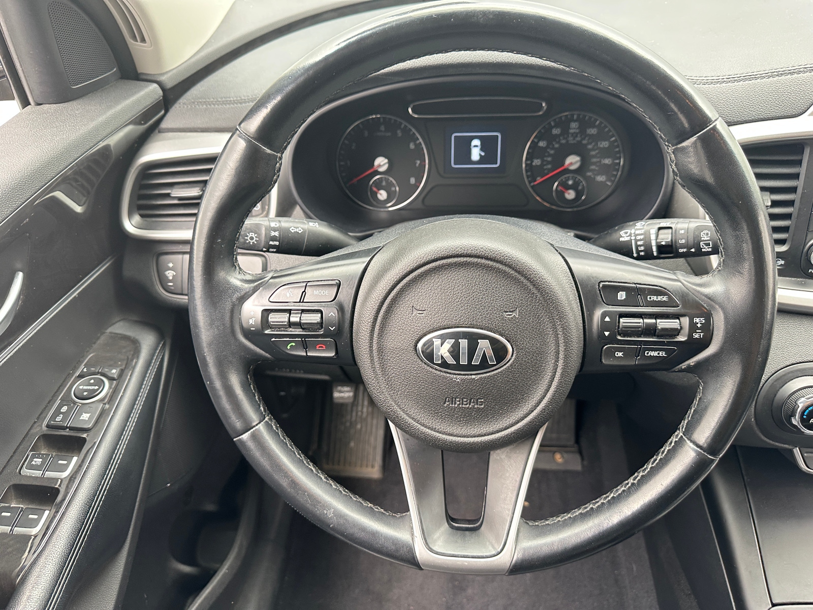 Thumbnail: 2018 Kia Sorento - 5