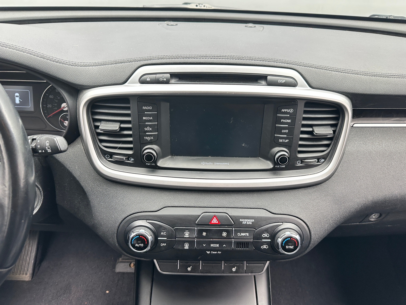 Thumbnail: 2018 Kia Sorento - 4