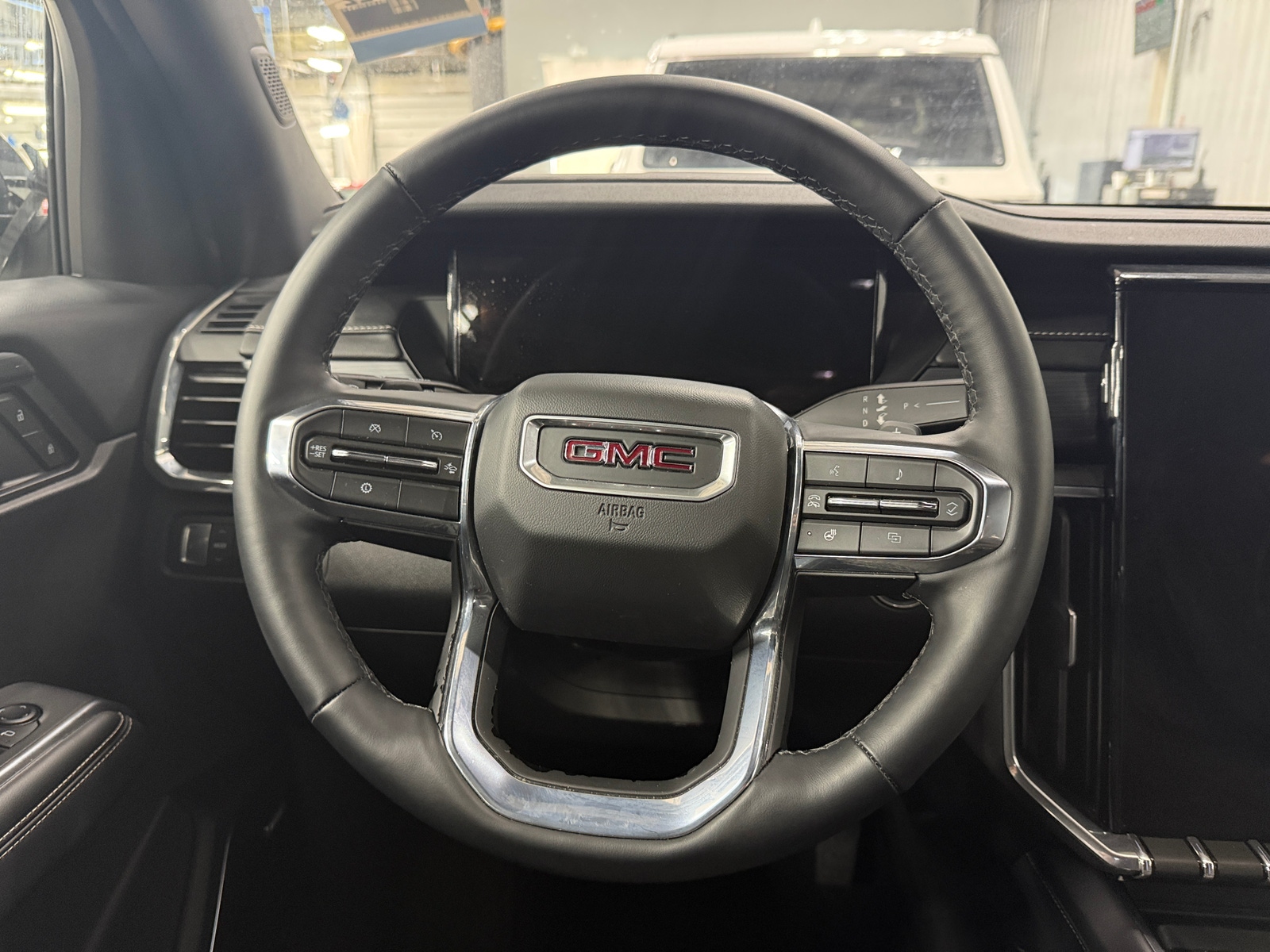 Thumbnail: 2025 GMC Acadia - 5