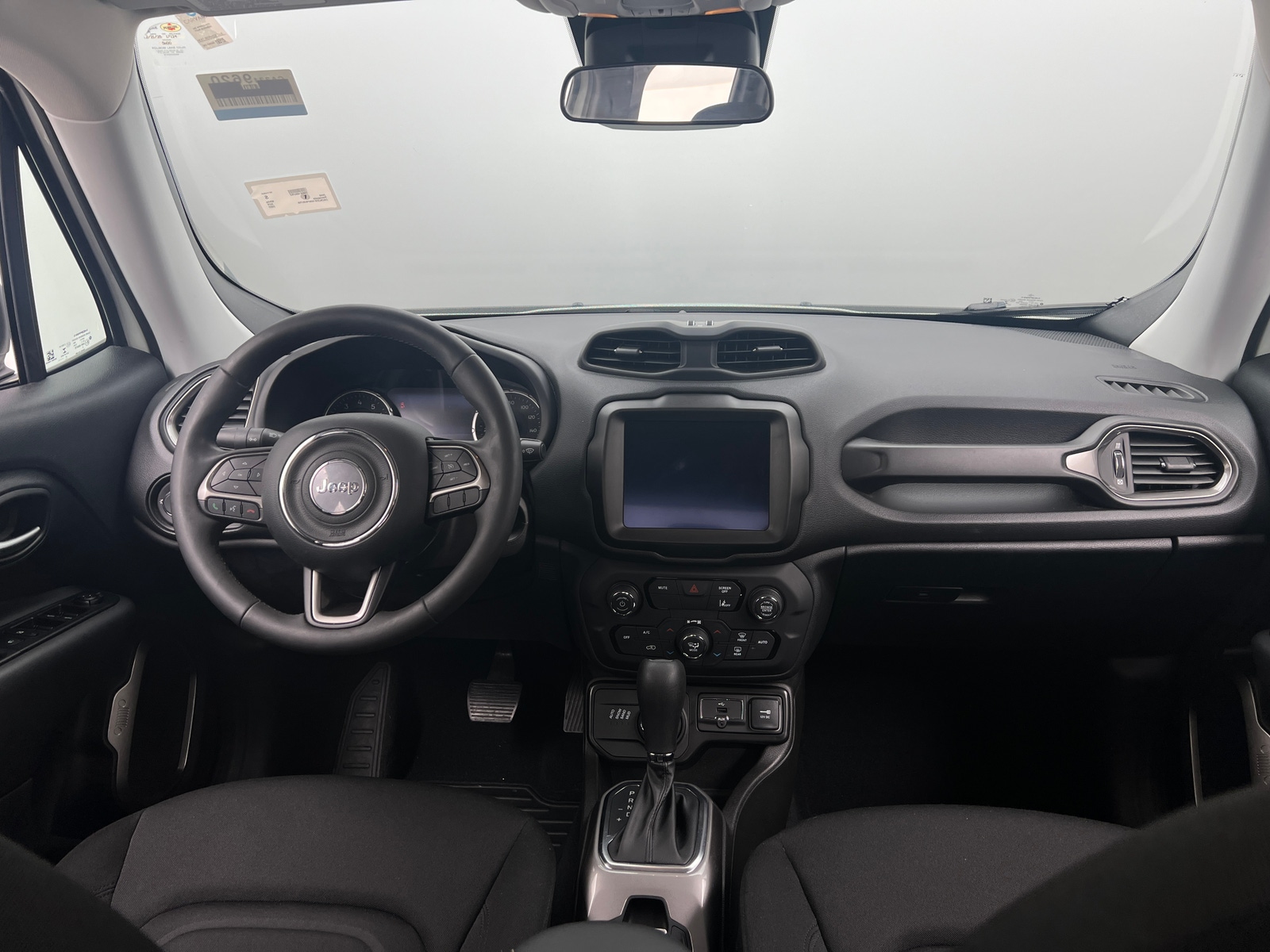 Thumbnail: 2022 Jeep Renegade - 3