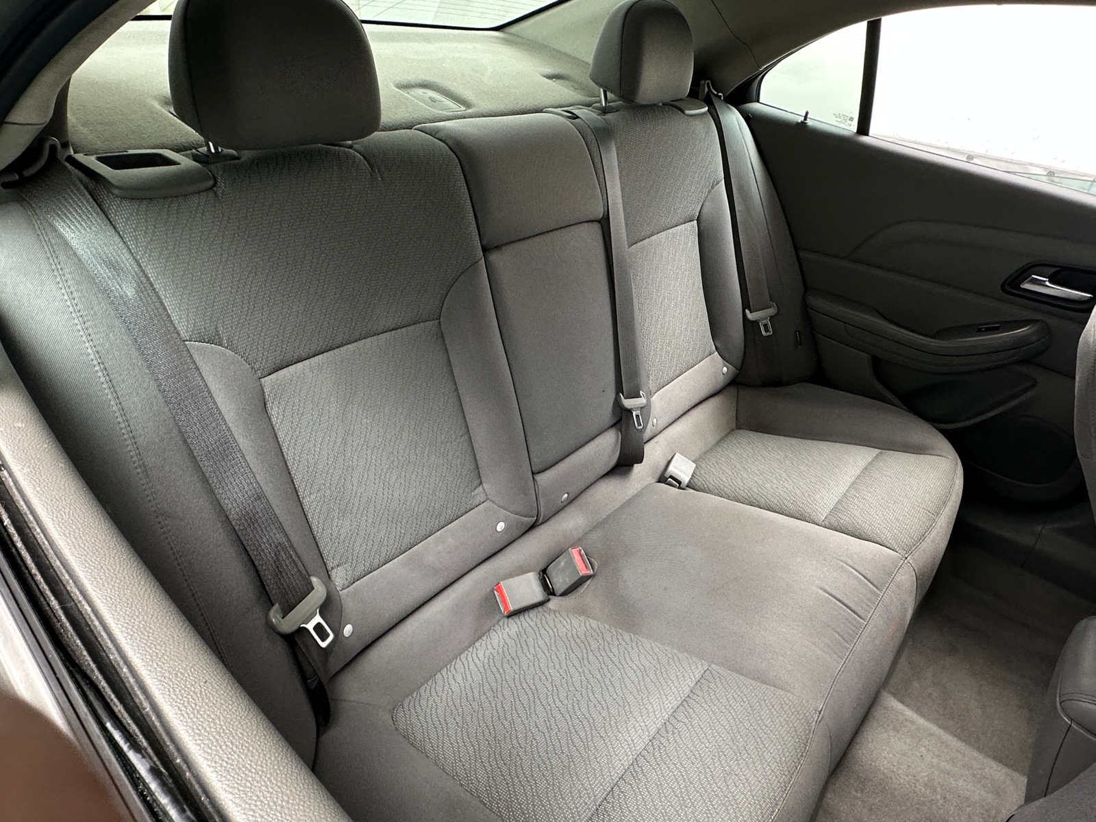 Thumbnail: 2015 Chevrolet Malibu - 6